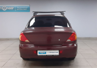 Подержанный автомобиль Kia Spectra Sedan 2007 года (6 фото)