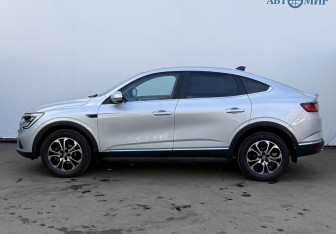 Подержанный автомобиль Renault Arkana 2021 года (8 фото)