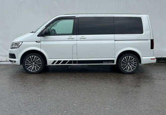 Подержанный автомобиль Volkswagen Multivan 2017 года (8 фото)