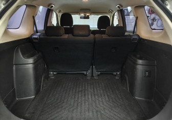 Подержанный автомобиль Mitsubishi Outlander 2018 года (9 фото)