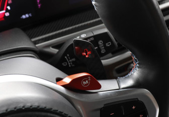 Подержанный автомобиль BMW X5 M 2023 года (17 фото)