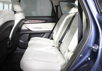 Подержанный автомобиль Exeed VX 2022 года (8 фото)