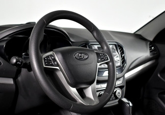 Подержанный автомобиль LADA (ВАЗ) Vesta Wagon 2019 года (9 фото)