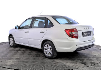 Подержанный автомобиль LADA (ВАЗ) Granta Sedan 2022 года (7 фото)