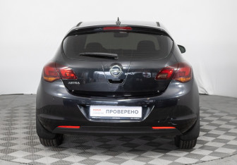Подержанный автомобиль Opel Astra Hatchback 2010 года (6 фото)