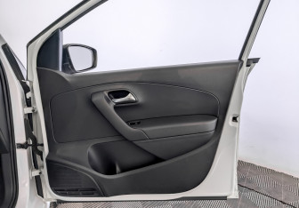 Подержанный автомобиль Volkswagen Polo Sedan 2019 года (24 фото)