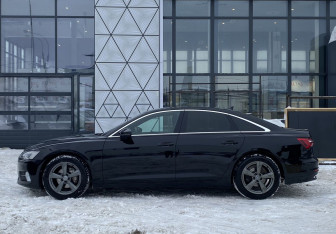 Подержанный автомобиль Audi A6 Sedan 2019 года (8 фото)