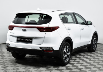 Подержанный автомобиль Kia Sportage 2021 года (5 фото)