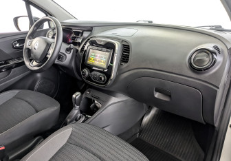 Подержанный автомобиль Renault Kaptur 2019 года (11 фото)