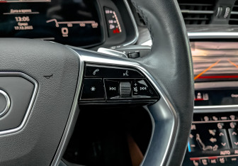 Подержанный автомобиль Audi A6 Sedan 2022 года (30 фото)