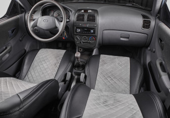 Подержанный автомобиль Hyundai Accent Sedan 2007 года (10 фото)