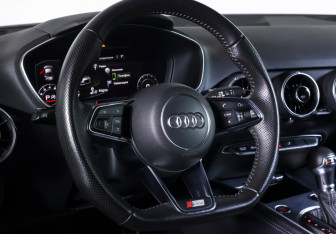 Подержанный автомобиль Audi TT Coupe 2016 года (13 фото)