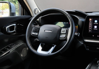 Подержанный автомобиль Haval H3 2024 года (11 фото)