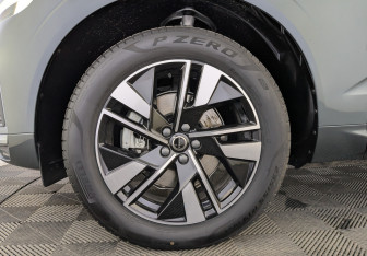 Новый Volvo XC60 2025 (7 фото)