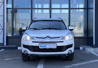 Подержанный автомобиль Citroen C-Crosser 2010 года (2 фото)