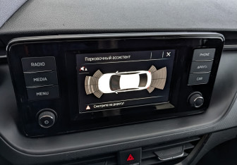 Подержанный автомобиль Skoda Rapid Liftback 2021 года (27 фото)