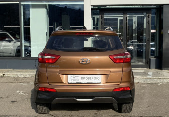 Подержанный автомобиль Hyundai Creta 2017 года (6 фото)