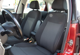Подержанный автомобиль Volkswagen Polo Sedan 2015 года (17 фото)