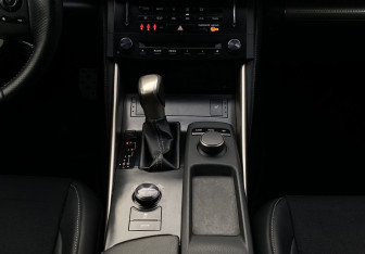 Подержанный автомобиль Lexus IS Sedan 2013 года (13 фото)