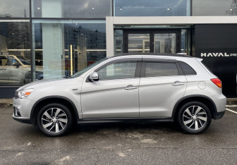 Подержанный автомобиль Mitsubishi ASX 2018 года (8 фото)