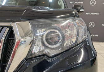 Подержанный автомобиль Toyota Land Cruiser Prado 2021 года (11 фото)