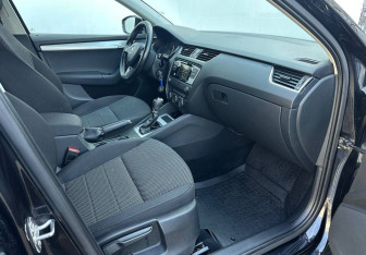 Подержанный автомобиль Skoda Octavia Liftback 2016 года (13 фото)