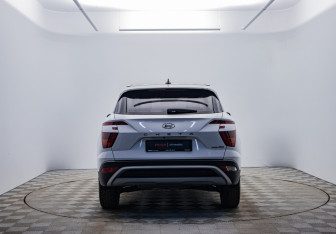 Подержанный автомобиль Hyundai Creta 2022 года (6 фото)