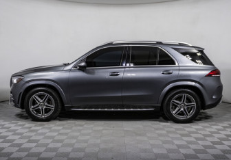 Подержанный автомобиль Mercedes-Benz GLE 2021 года (9 фото)
