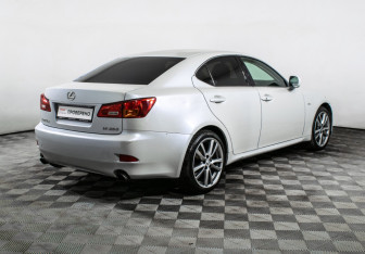 Подержанный автомобиль Lexus IS Sedan 2008 года (5 фото)