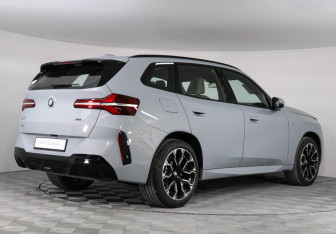 Новый BMW X3 2025 (2 фото)