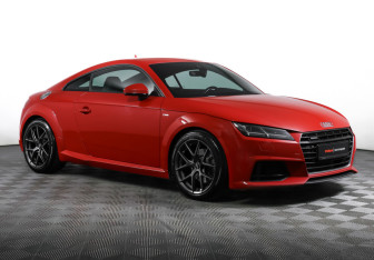 Подержанный автомобиль Audi TT Coupe 2015 года (3 фото)