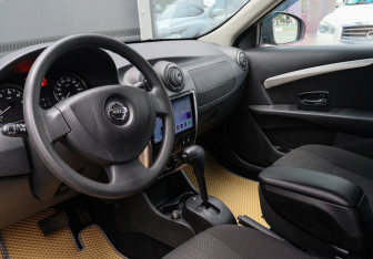 Подержанный автомобиль Nissan Almera Sedan 2015 года (12 фото)