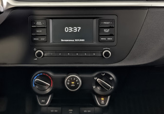 Подержанный автомобиль Kia Rio Hatchback 2021 года (16 фото)