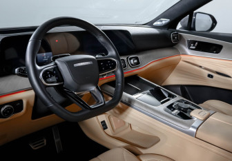 Подержанный автомобиль Jaecoo J8 2024 года (14 фото)