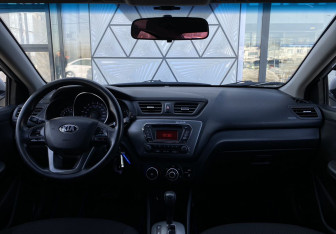 Подержанный автомобиль Kia Rio Sedan 2014 года (11 фото)