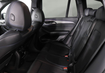 Подержанный автомобиль BMW X3 2020 года (14 фото)