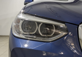 Подержанный автомобиль BMW X3 2020 года (11 фото)