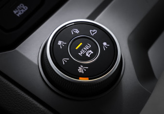 Подержанный автомобиль Volkswagen Touareg 2018 года (21 фото)