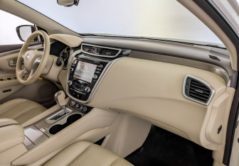 Подержанный автомобиль Nissan Murano Suv 2021 года (10 фото)