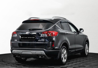 Подержанный автомобиль FAW Besturn X80 2018 года (4 фото)