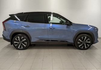 Подержанный автомобиль Geely Atlas 2024 года (4 фото)