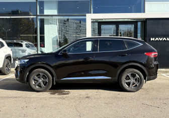 Подержанный автомобиль Haval F7 2019 года (8 фото)