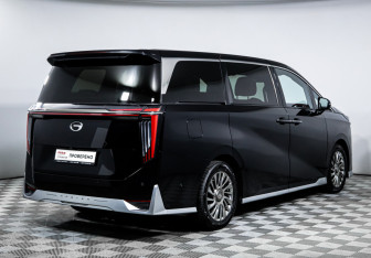 Подержанный автомобиль GAC M8 2024 года (5 фото)