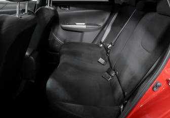 Подержанный автомобиль Subaru Impreza Hatchback 2008 года (10 фото)