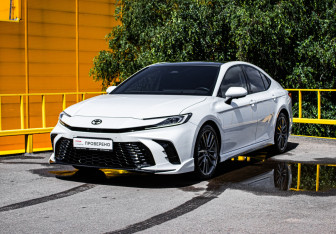 Подержанный автомобиль Toyota Camry Sedan 2025 года (1 фото)