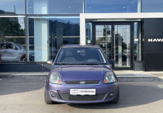 Подержанный автомобиль Ford Fiesta Hatchback 2008 года (2 фото)