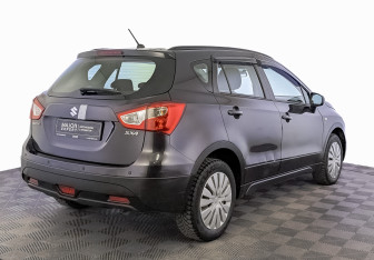 Подержанный автомобиль Suzuki SX4 Hatchback 2014 года (5 фото)