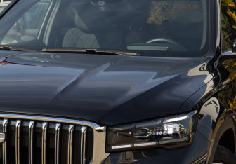 Подержанный автомобиль Geely Monjaro 2025 года (32 фото)