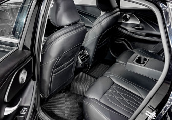 Подержанный автомобиль Chery Arrizo 8 2024 года (17 фото)