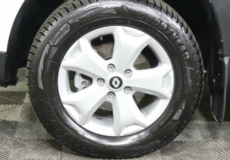 Подержанный автомобиль Renault Duster 2022 года (5 фото)